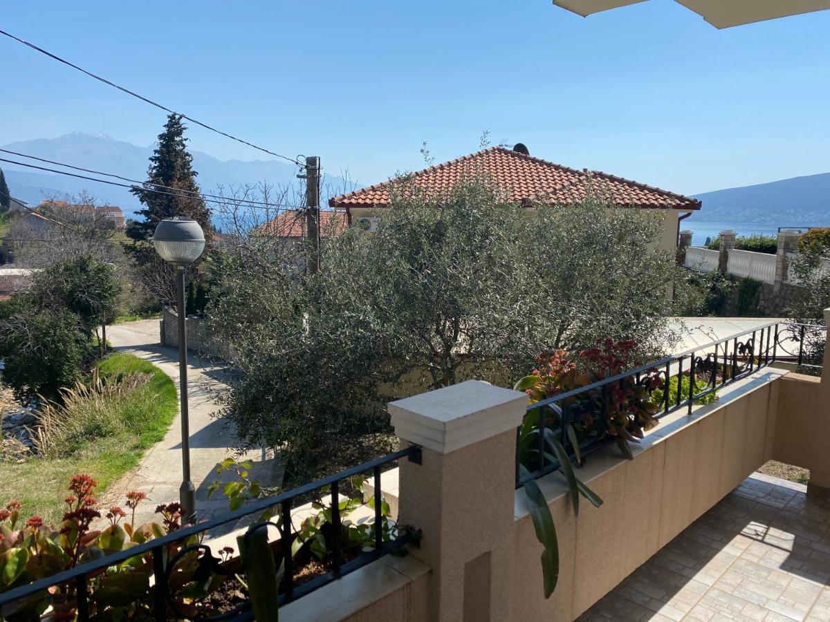 Apartments Sneki Baošići المظهر الخارجي الصورة