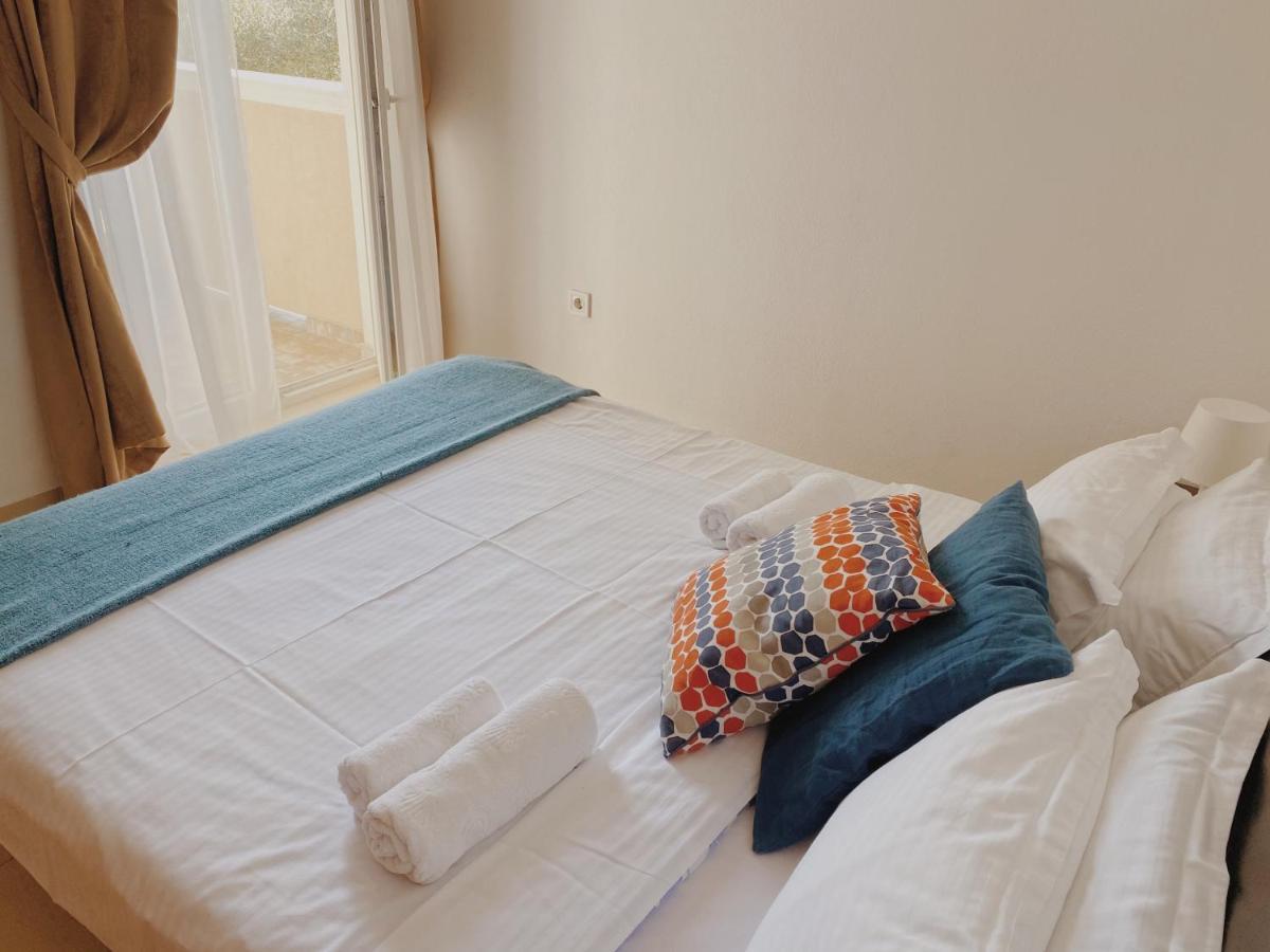 Apartments Sneki Baošići المظهر الخارجي الصورة