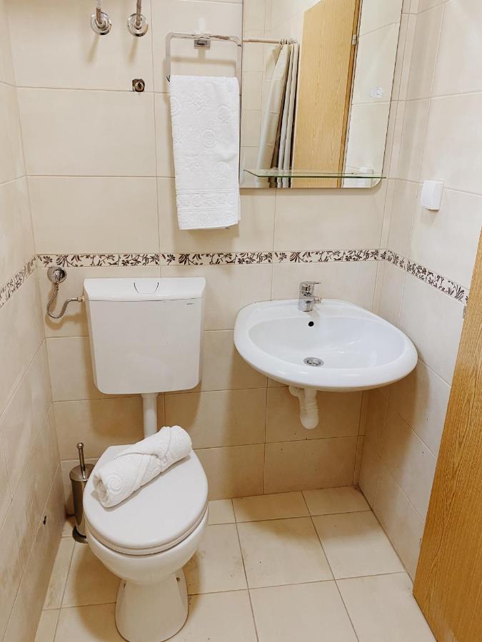 Apartments Sneki Baošići المظهر الخارجي الصورة