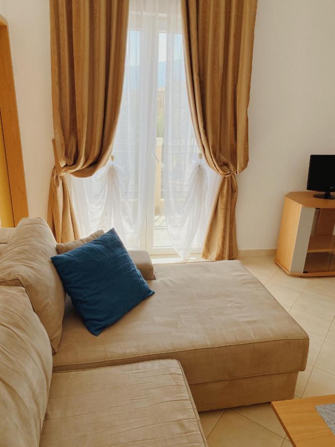 Apartments Sneki Baošići المظهر الخارجي الصورة