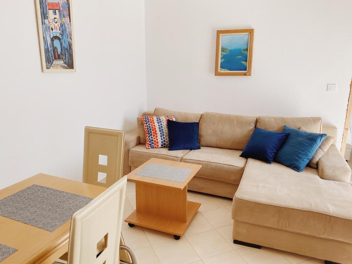 Apartments Sneki Baošići المظهر الخارجي الصورة