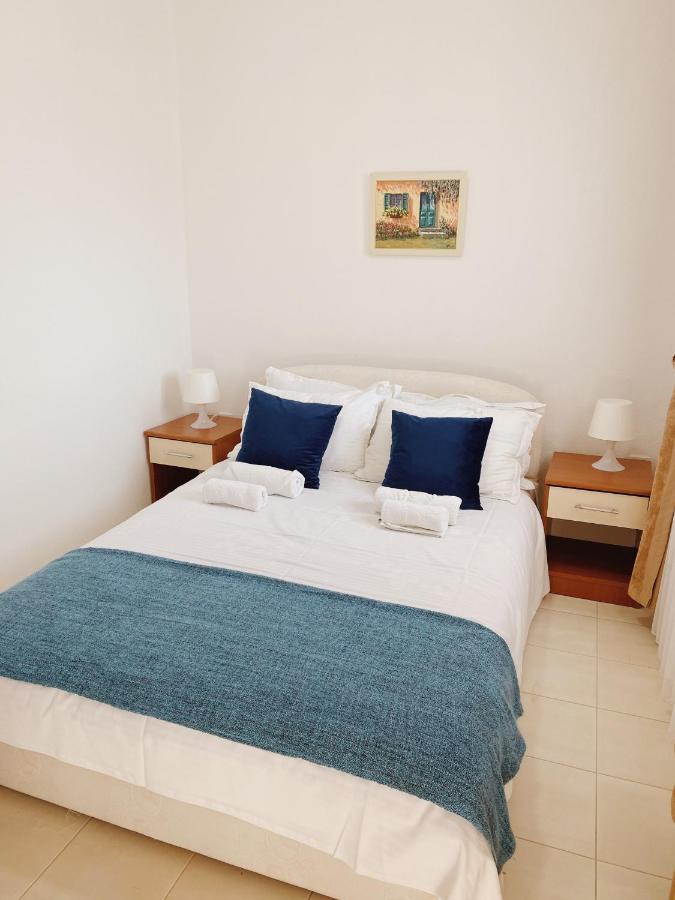 Apartments Sneki Baošići المظهر الخارجي الصورة