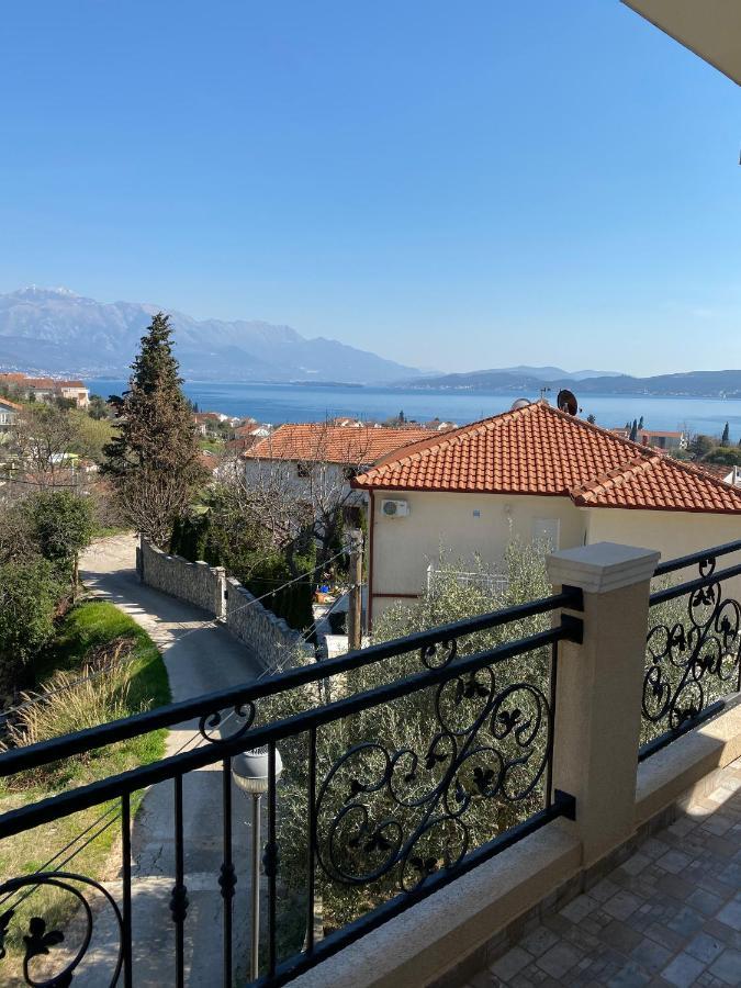 Apartments Sneki Baošići المظهر الخارجي الصورة