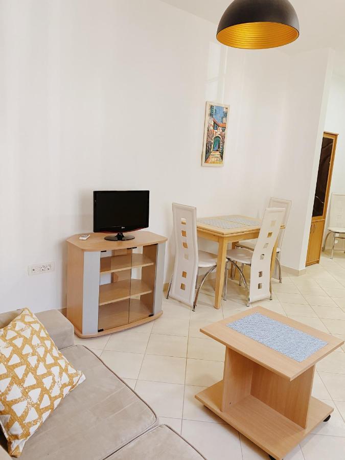 Apartments Sneki Baošići المظهر الخارجي الصورة
